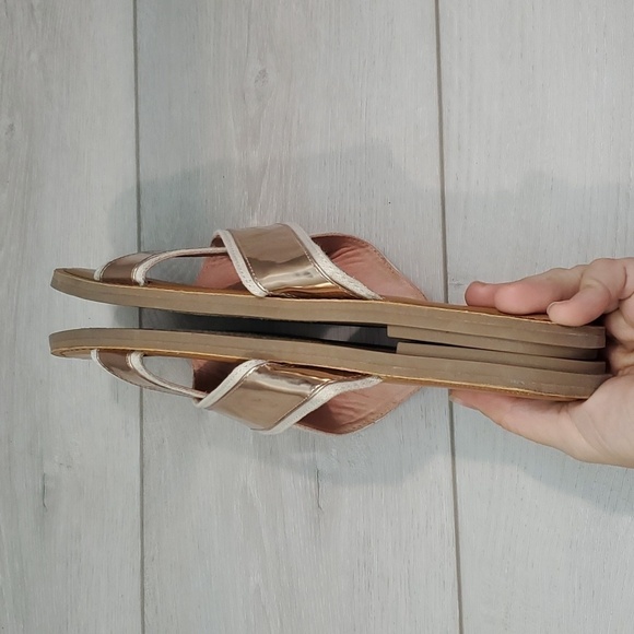 Toms Women Viv Rose Gold Slide Crisscross Sandals Flats shoes sz 10 - Picture 7 of 12